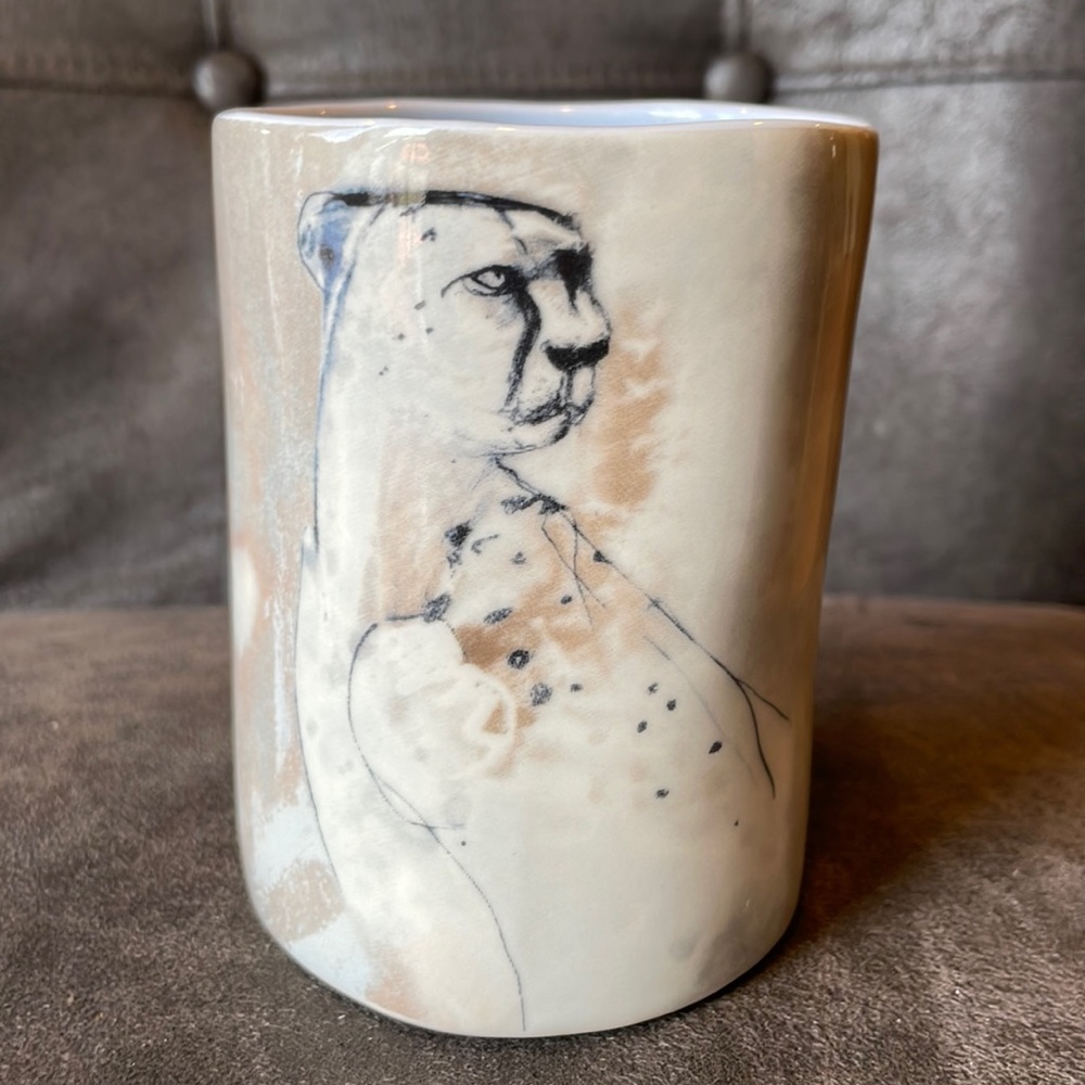 Beautiful Anthropologie  Ceramic Snow Leopard Coffee Mug